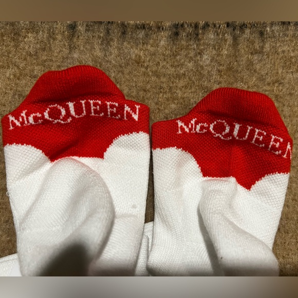 ALEXANDER MCQUEEN socks NWT Women size M - Picture 5 of 6